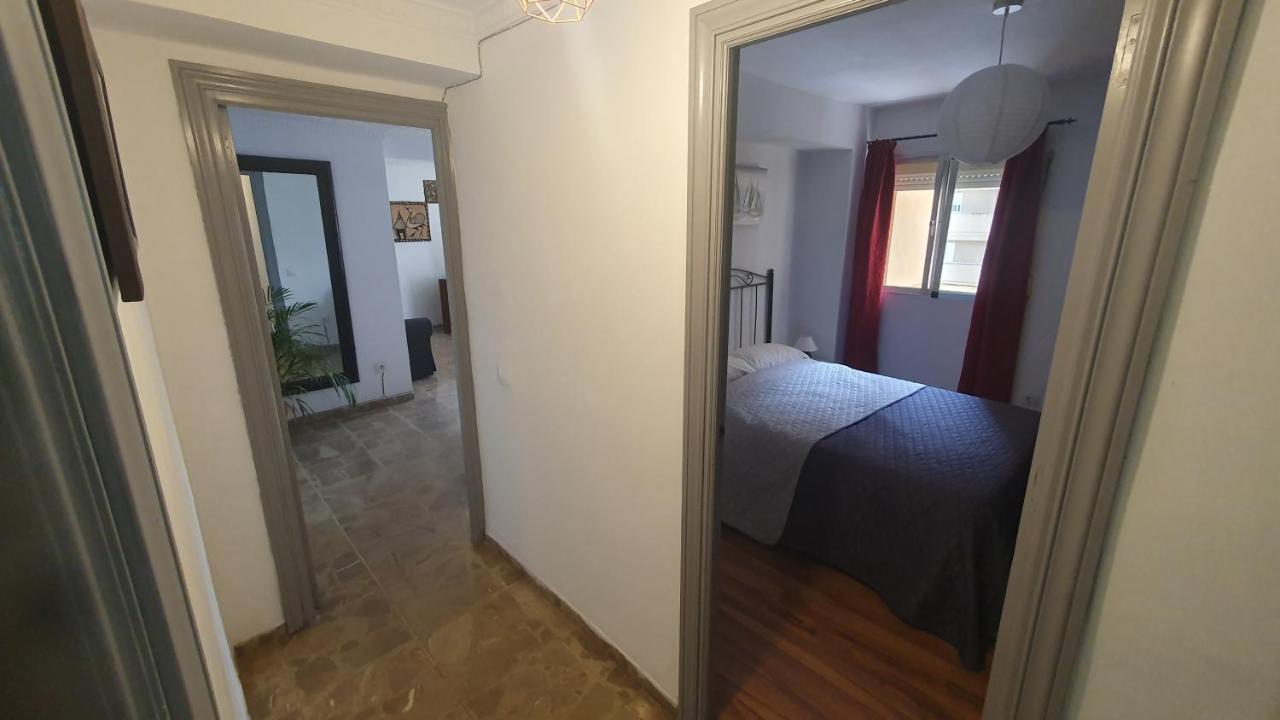 Visit Gibraltar In La Linea For Less! Apartamento La Línea de la Concepción